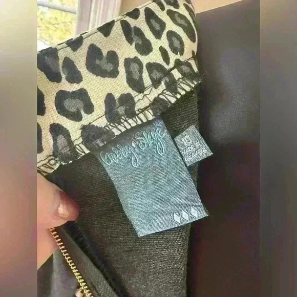 Boutique Animal Print Knot Dress Size 10 - Picture 5 of 5